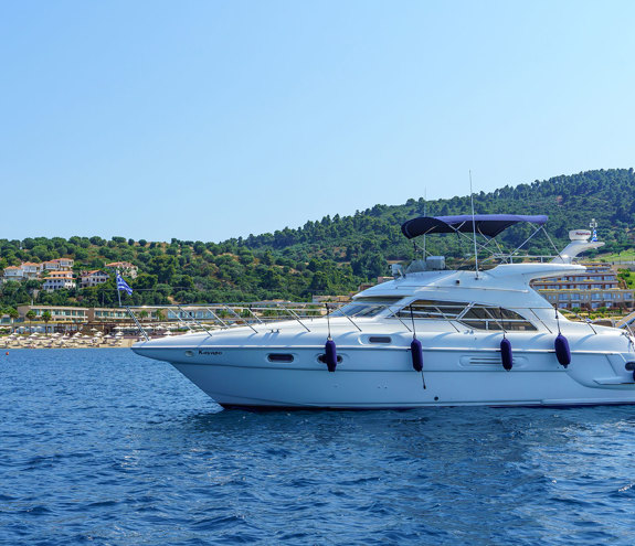 Miraggio yacht with the resort in the background