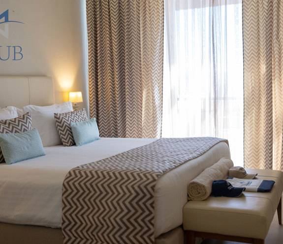 Miraggio Sea View Private Pool Suite double bed